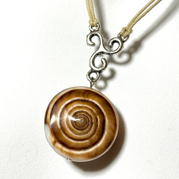 2/$20, Natural Spiral Shell Pendant Adjustable Cord Necklace - Picture 1 of 11